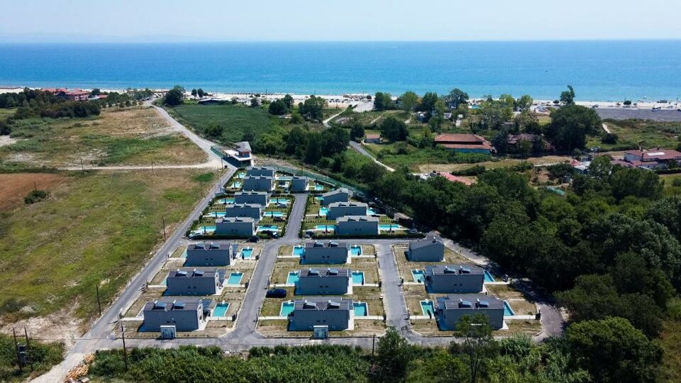 Olympus Seaside Luxury Pool Villas