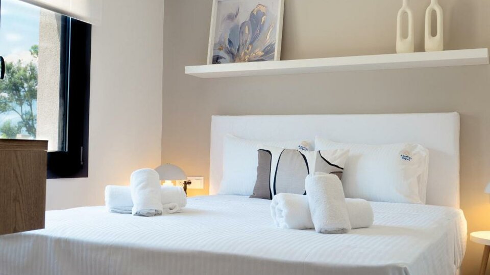 Olympus Seaside Luxury Pool Villas