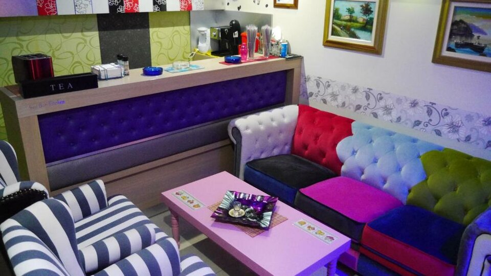 Captains Beach Apartments