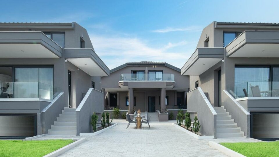 Mykoniatika Villas logo