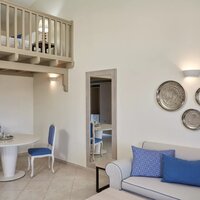 Skiathos Living Unique Residence