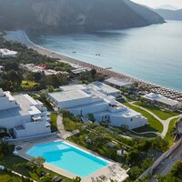 Lichnos Beach Hotel&Suites