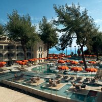 Zeus Eleva Kassandra Lagoon
