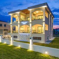 Maria Elena Suites