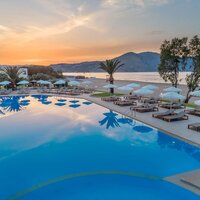 Pilot Beach Resort