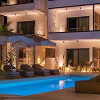 Seabird Luxury Suites