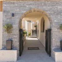 Erato Hotel