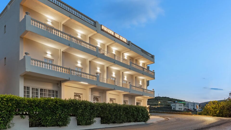 Paradise Art Hotel
