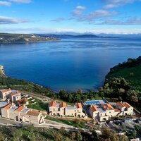 100 Rizes Seaside Resort