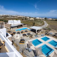 Aelia luxury suites