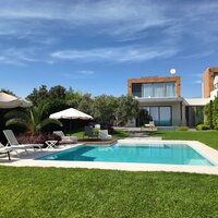 Luria Homes & Luxury Villas