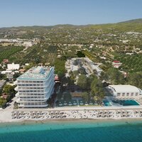 Isla Brown Corinthia