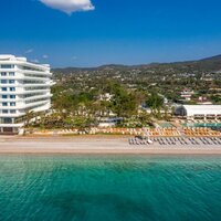 Isla Brown Corinthia