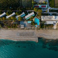 Ninos Grand Hotel & Resort