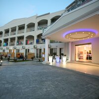Ninos Saint George Palace
